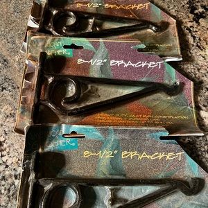 New Three Heavy Duty Cast Iron Indoor Outdoor Hanging Brackets